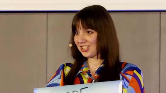 Caroline König at the Lange Nacht der Forschung
